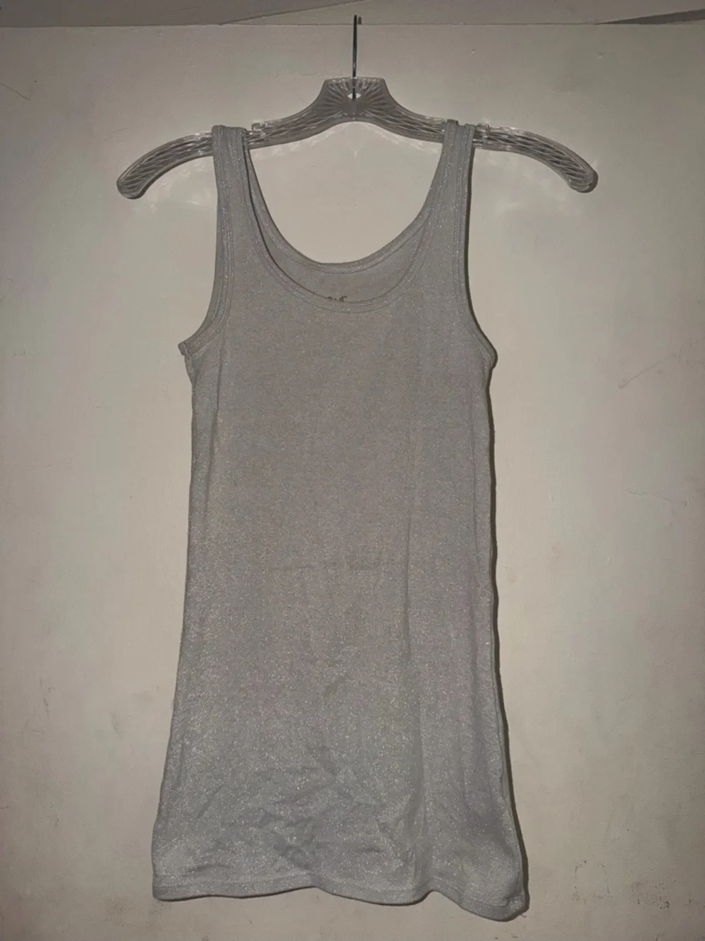 2 Tank Top Bundle - Picture 3 of 10